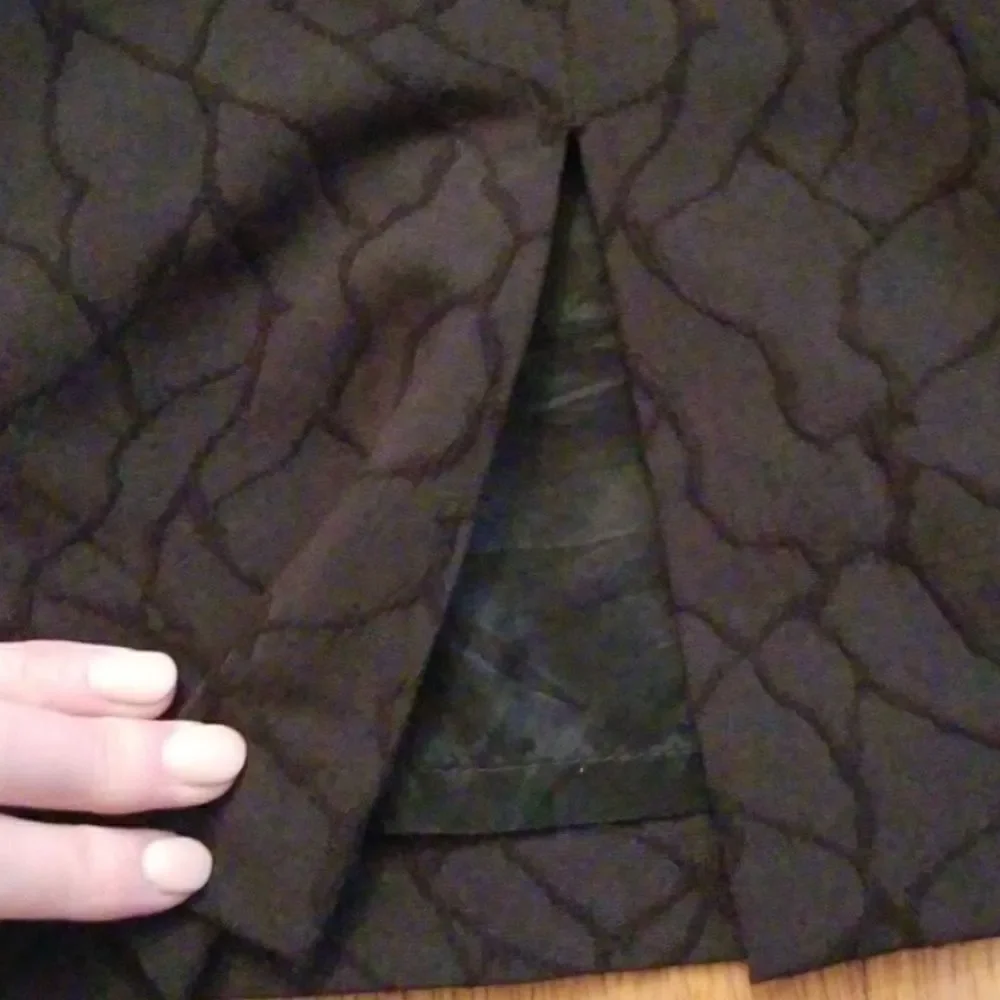 Michael Michael Kors Ladies Size 8 Black on Black Embroidered Skirt